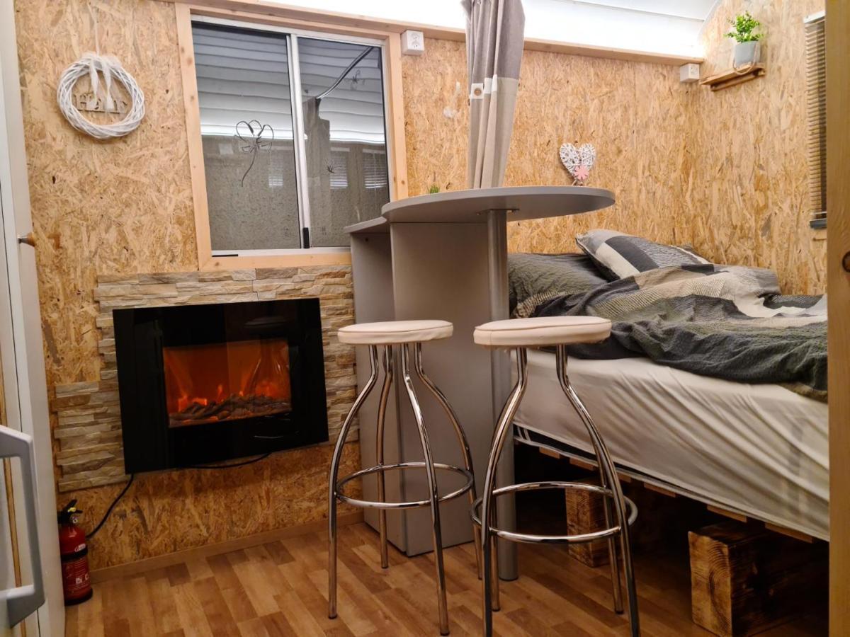 Apartamento La roulotte Travers Exterior foto